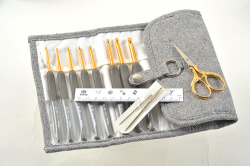 Набор крючков для вязания с ручкой 